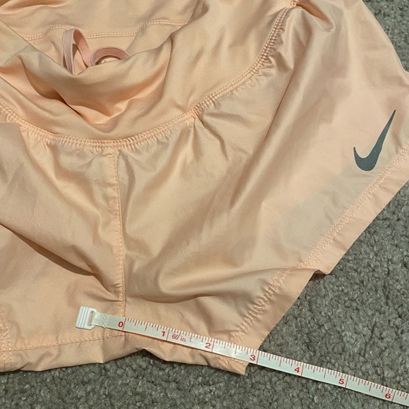 Shorts - Picture 4 of 4